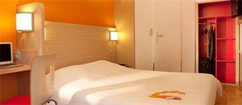 Отель Sweet And Smart Sarreguemines - Hambach Экстерьер фото